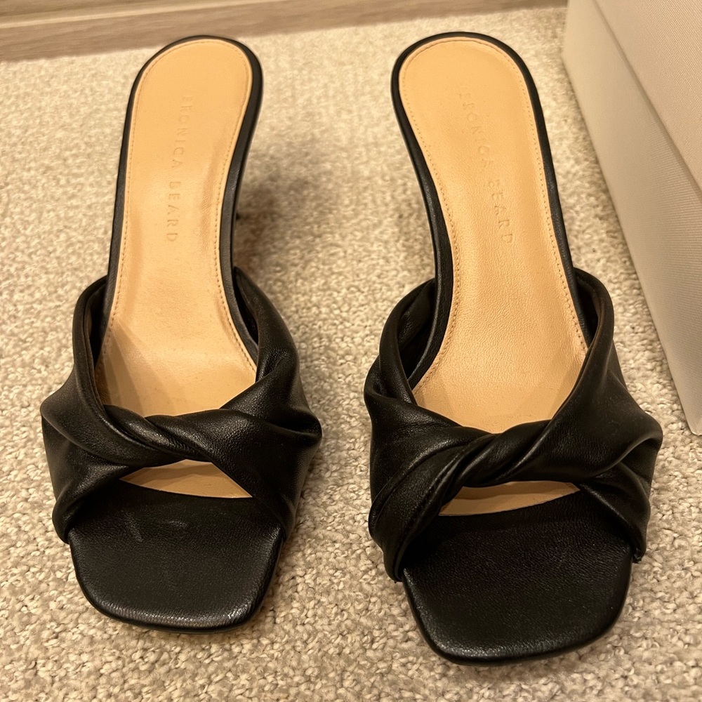 Veronica Beard size 7.5 Melli mid size heel